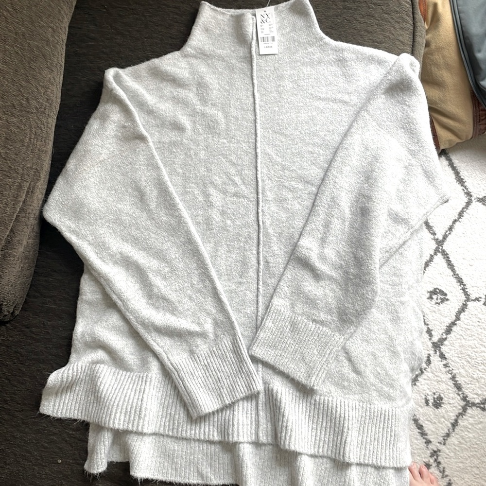 NWT soft NY and Co sweater